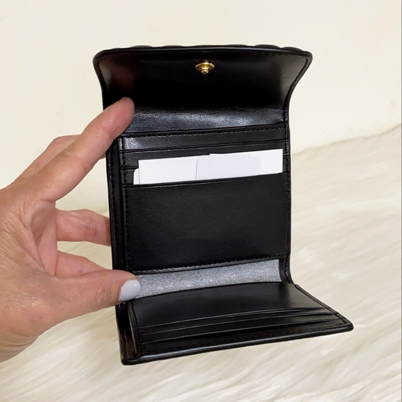 New💃Coach Small Wallet With Linear Quilting - Picture 4 of 5